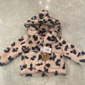 Brand New Appaman Cleo Faux Fur Coat Size 2T